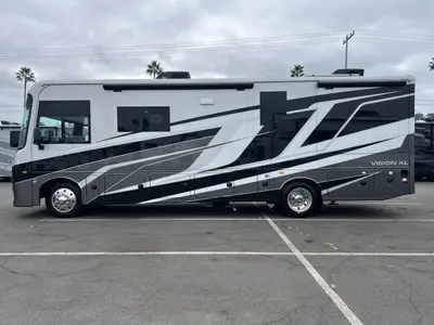 2027 Entegra Coach Vision XL photo 19