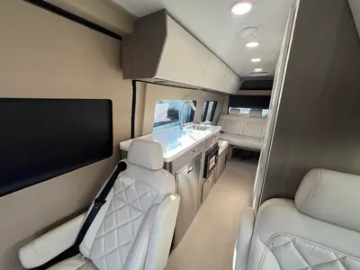 2027 Entegra Coach Insignia photo 6
