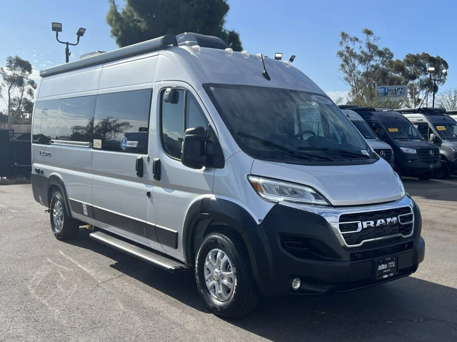 2027 Thor Motor Coach Tellaro exterior