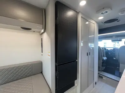 2027 Thor Motor Coach Tellaro photo 12