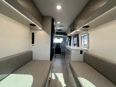 2027 Thor Motor Coach Tellaro photo 4