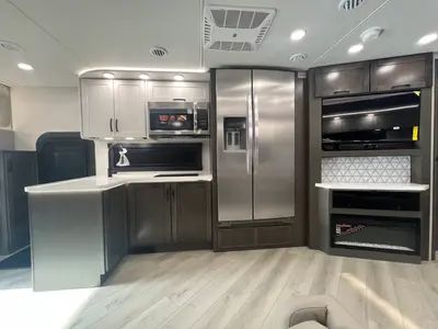2027 Jayco Seneca photo 7