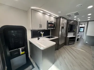 2027 Jayco Seneca photo 6