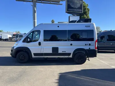 2027 Thor Motor Coach Rize photo 18