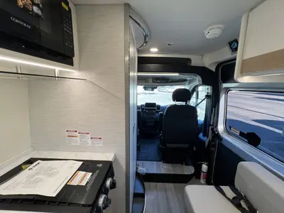 2027 Thor Motor Coach Rize photo 4