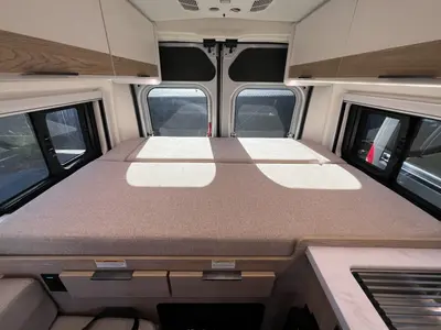 2027 Thor Motor Coach Rize photo 17