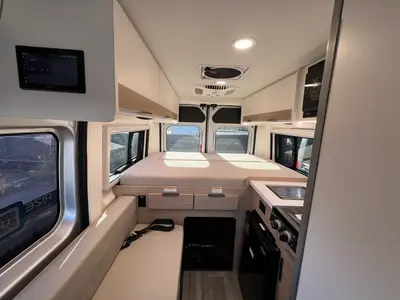 2027 Thor Motor Coach Rize photo 5