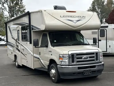 2022 Coachmen Leprechaun Premier photo 3