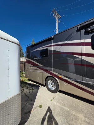 2014 THOR MOTOR COACH TUSCANY XTE photo 5
