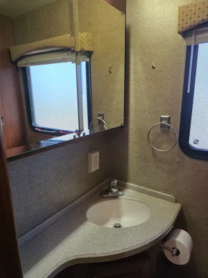 2014 THOR MOTOR COACH TUSCANY XTE photo 34