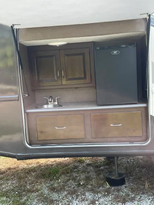 2019 THOR MOTOR COACH HURRICANE photo 3