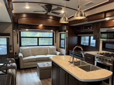2020 JAYCO PINNACLE photo 5