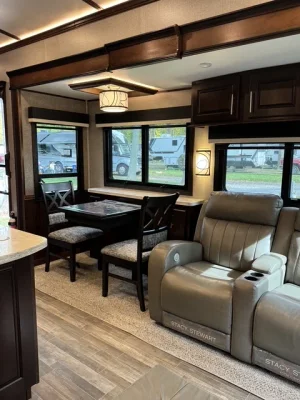 2020 JAYCO PINNACLE photo 3