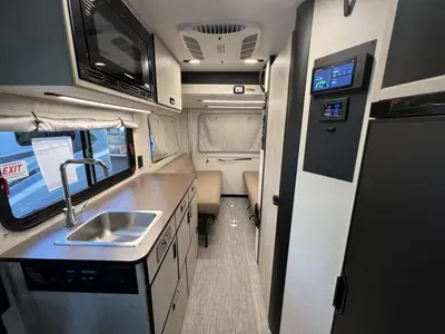 2027 Winnebago Resa IUH19DC photo 4
