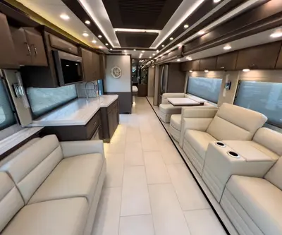 2025 Newmar Supreme Aire photo 5