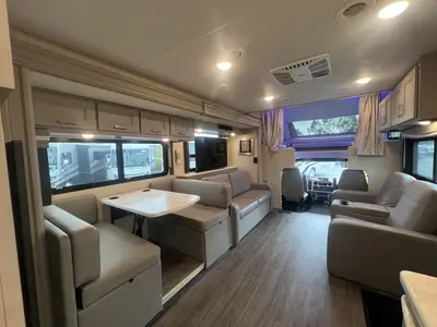 2023 Thor Motor Coach Pasadena photo 12