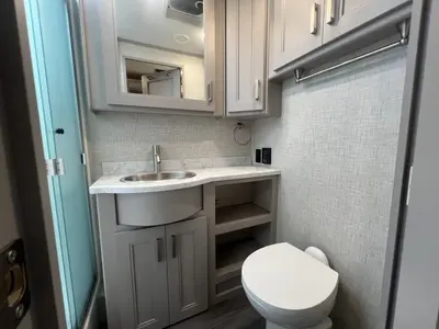 2023 Thor Motor Coach Pasadena photo 17