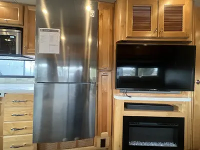 2022 Tiffin Motorhomes Allegro RED photo 10