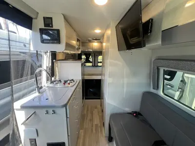 2023 Thor Motor Coach Sanctuary photo 5