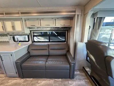 2022 Thor Motor Coach Windsport photo 6