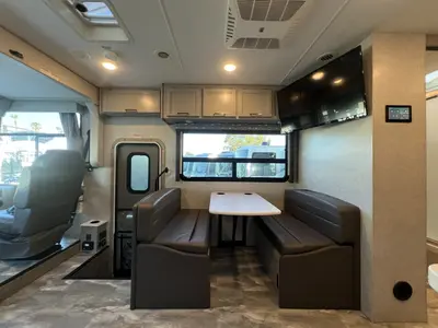 2022 Thor Motor Coach Windsport photo 13