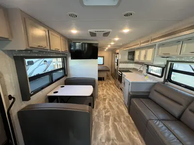 2022 Thor Motor Coach Windsport photo 4