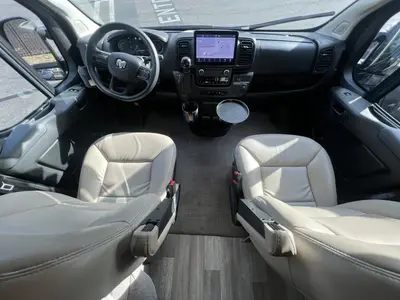 2024 Thor Motor Coach Scope photo 3