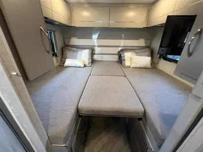 2025 Thor Motor Coach Tiburon photo 14