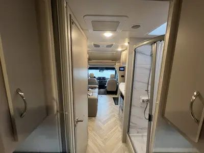 2025 Thor Motor Coach Tiburon photo 3