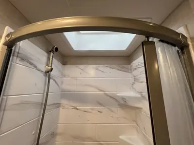 2025 Thor Motor Coach Tiburon photo 16