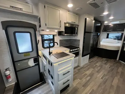 2024 Entegra Coach Odyssey photo 6