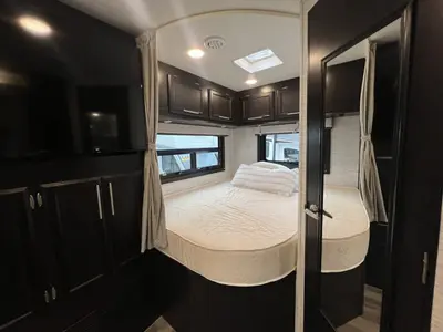 2024 Entegra Coach Odyssey photo 14