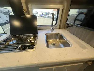 2025 Thor Motor Coach Rize photo 10