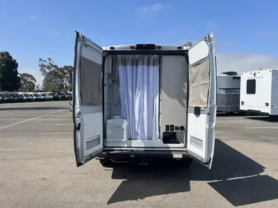 2025 Thor Motor Coach Rize photo 2