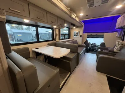 2023 Thor Motor Coach Inception photo 13