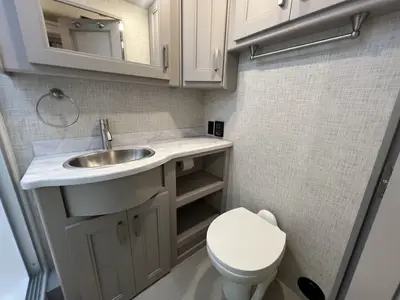 2023 Thor Motor Coach Inception photo 18