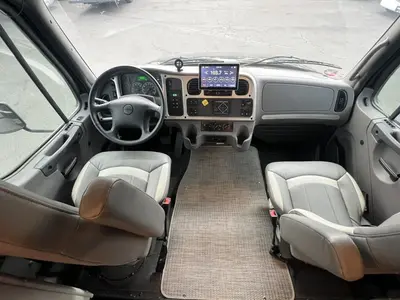 2023 Thor Motor Coach Inception photo 2