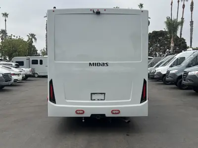 2026 Tiffin Motorhomes Midas photo 21