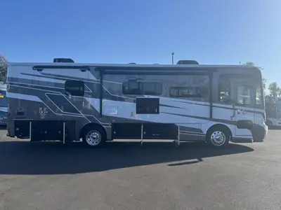 2025 Tiffin Motorhomes Byway photo 24