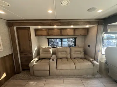 2025 Tiffin Motorhomes Byway photo 14