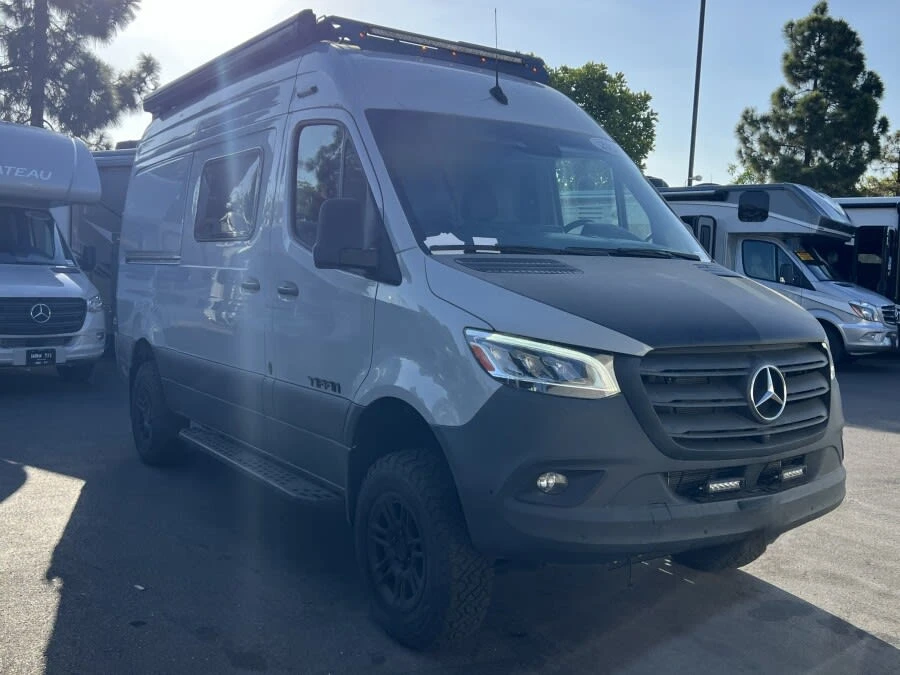 2026 Tiffin Motorhomes GH1 exterior