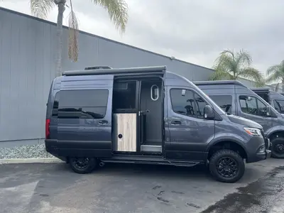 2025 Airstream Interstate photo 21