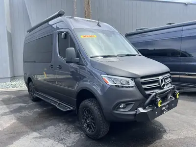 2025 Airstream Interstate exterior