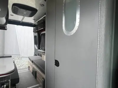 2025 Airstream Interstate photo 13