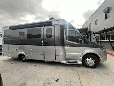2021 Regency Conversions Ultra Brougham photo 18
