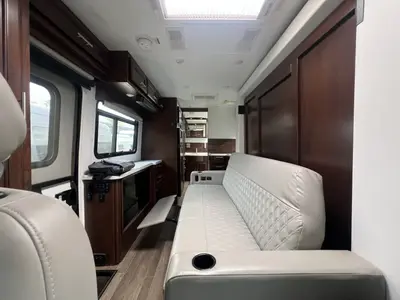 2021 Regency Conversions Ultra Brougham photo 4