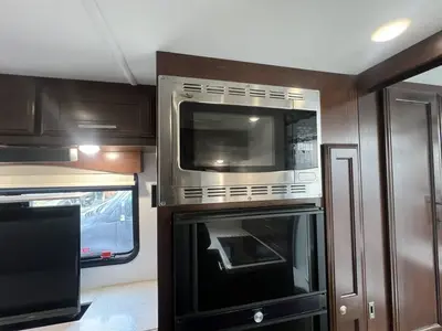 2021 Regency Conversions Ultra Brougham photo 10
