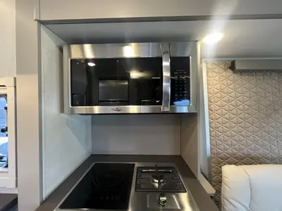 2025 Winnebago Navion photo 8