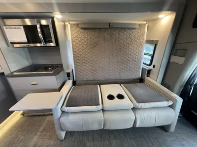 2025 Winnebago Navion photo 13