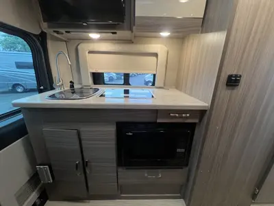2022 Jayco Swift photo 8